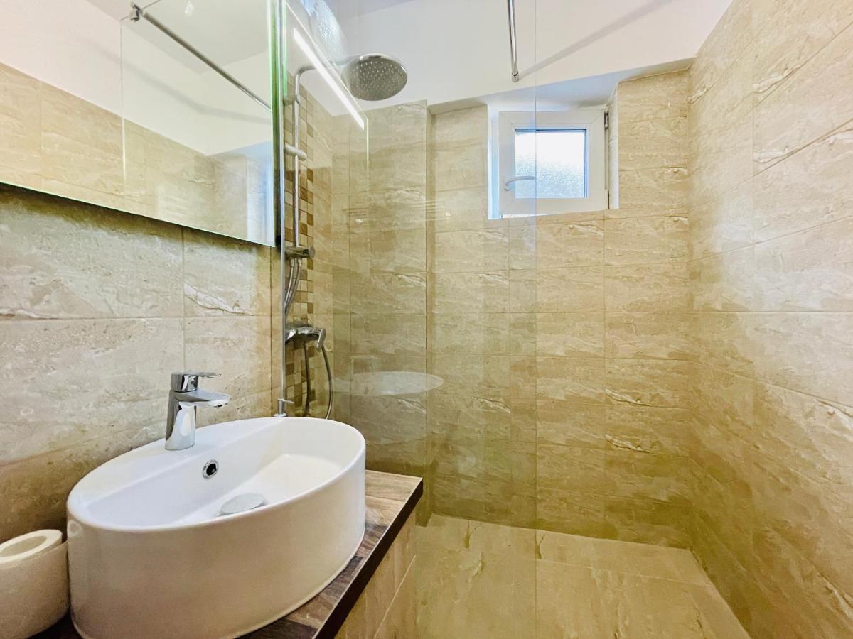 Apartament Central Apartment Iasi Ngoại thất bức ảnh
